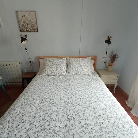 Les Magranes Bed & Breakfast Argelaguer Exteriör bild
