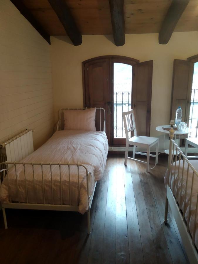 Les Magranes Bed & Breakfast Argelaguer Exteriör bild