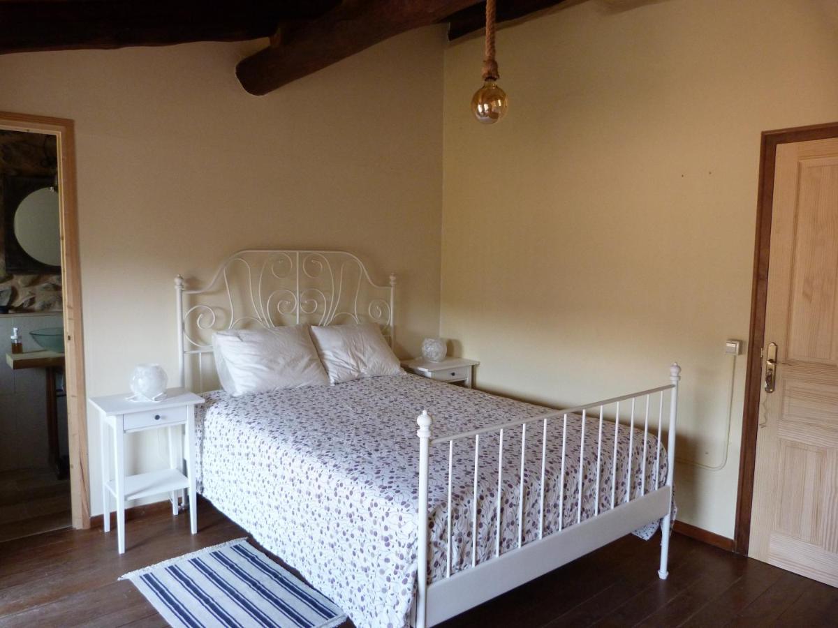 Les Magranes Bed & Breakfast Argelaguer Exteriör bild