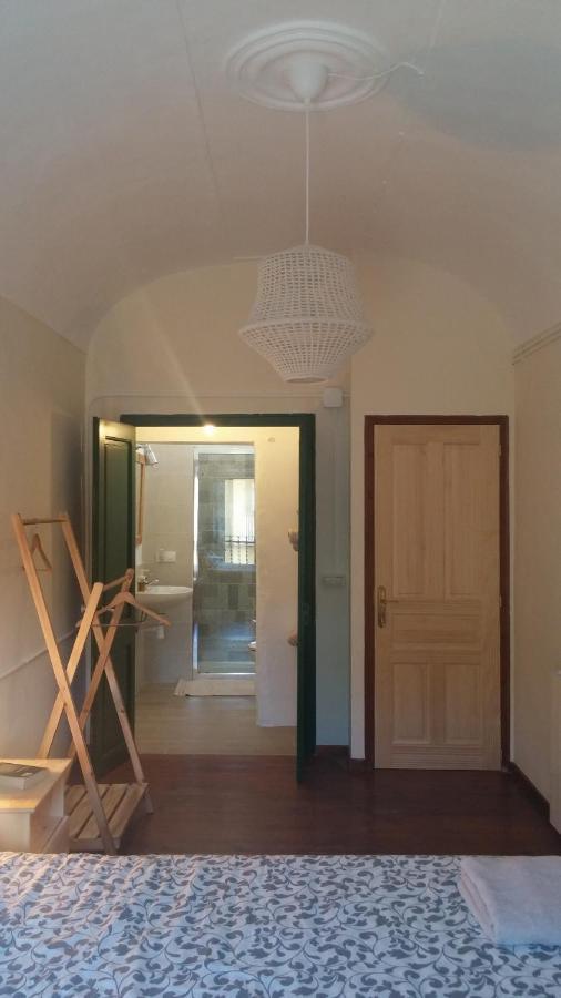 Les Magranes Bed & Breakfast Argelaguer Exteriör bild