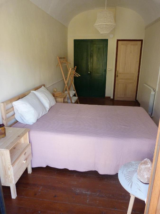 Les Magranes Bed & Breakfast Argelaguer Exteriör bild