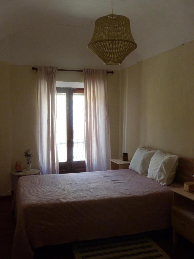 Les Magranes Bed & Breakfast Argelaguer Exteriör bild