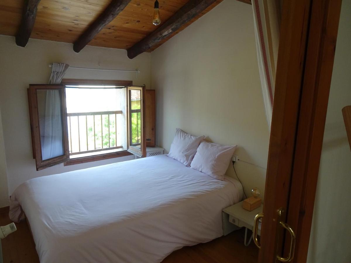 Les Magranes Bed & Breakfast Argelaguer Exteriör bild